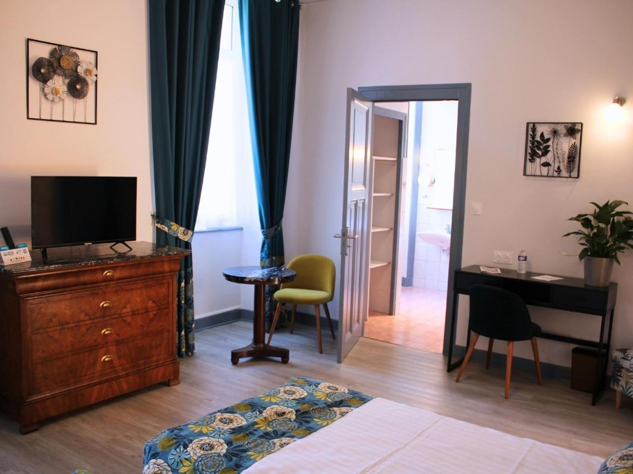 Grand Hotel De Bourbon-Lancy - Spa Et Restaurant - Logis Esterno foto